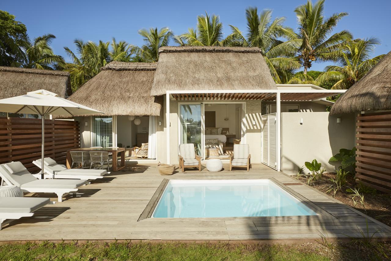 럭스* 그랜드 가우베 호텔 그랑고브 외부 사진 A villa at Constance Etoile de Mer